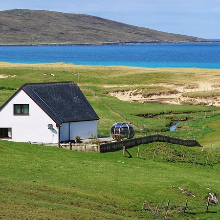 Corncrake Cottage Manish エクステリア 写真